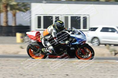 media/Dec-04-2025-Racers Edge (Thu) [[5ebc9f124d]]/3-B Group/5-Session 2 Turn 2 inside Speed Pans/